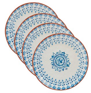 plates blue and white